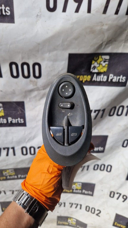 Butoane geamuri Iveco Daily 3 50C13 2.8HPI an 2006