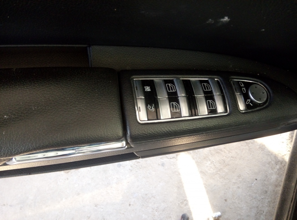 Butoane geamuri mercedes S class w221