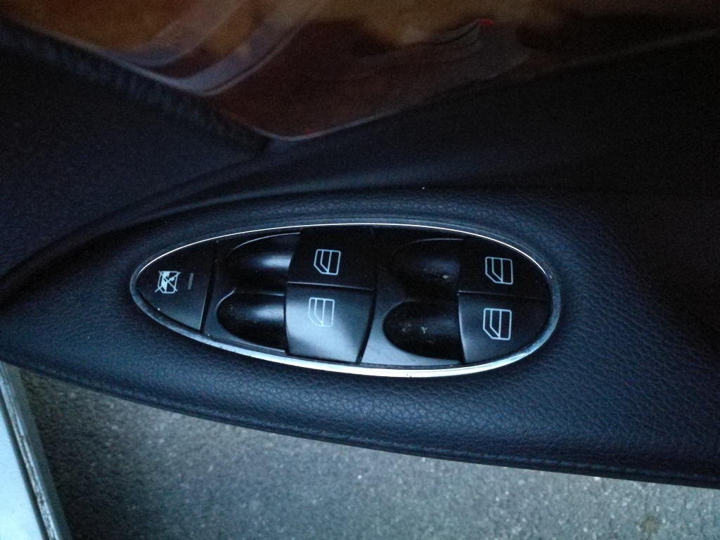 Butoane geamuri Mercedes W211 facelift e class