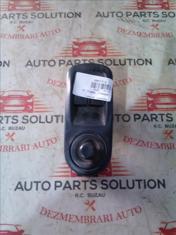 Butoane geamuri RENAULT TRAFIC an fabr. 2011
