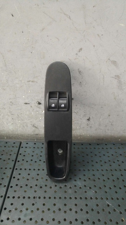 Butoane geamuri stanga fata lancia ypsilon 846 735531344