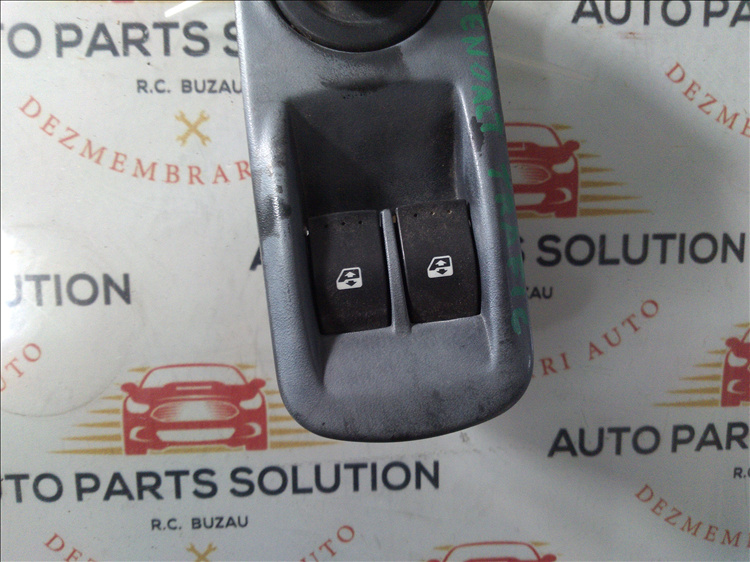 Butoane geamuri usa stanga fata RENAULT TRAFIC