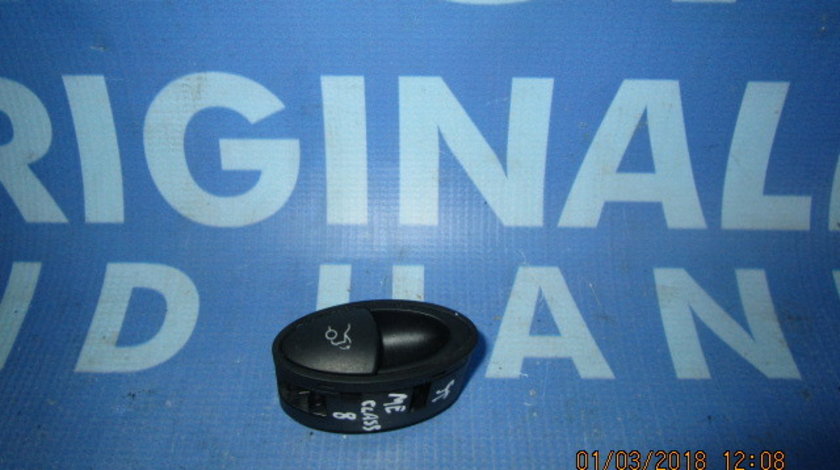 Butoane Mercedes E240 W211; A2118205510 (deschidere portbagaj)