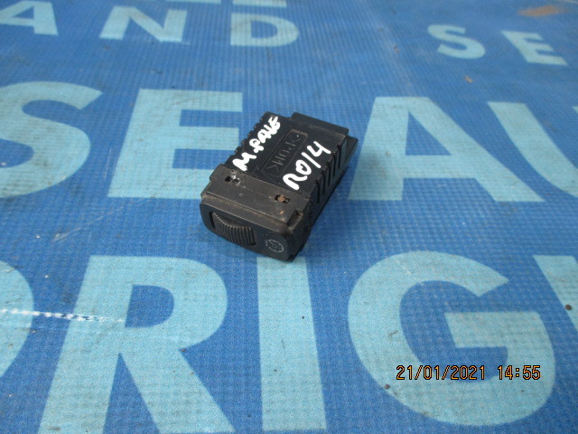 Butoane Mitsubishi Pajero 2004 (lumini bord)