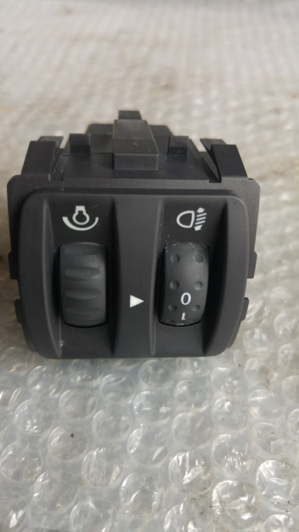 Butoane reglaj faruri renault megane 2 cabriolet 8200095495b