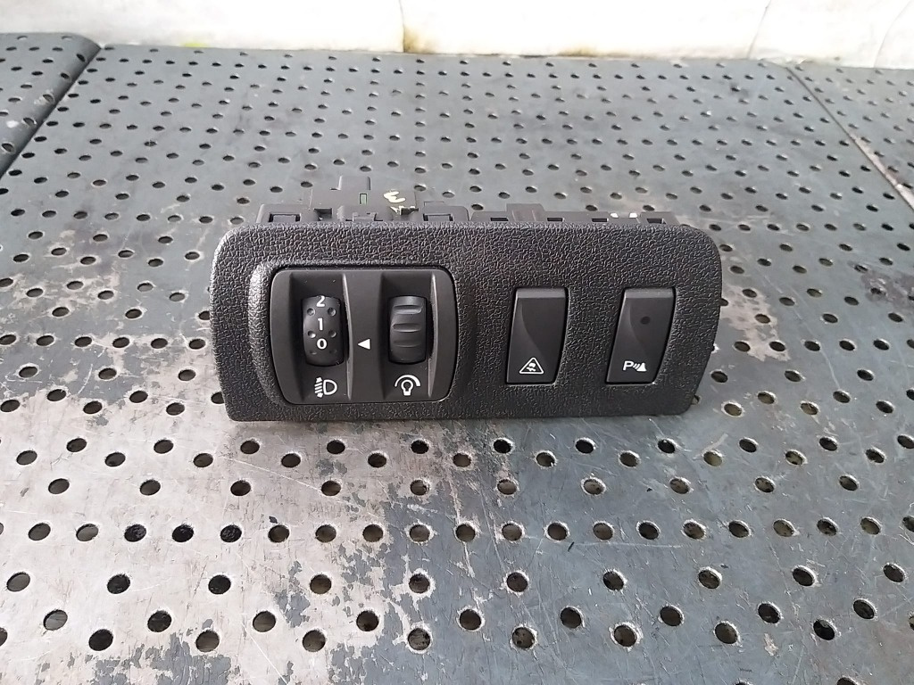 Butoane reglaj faruri renault megane 3 648450001r 648450007r