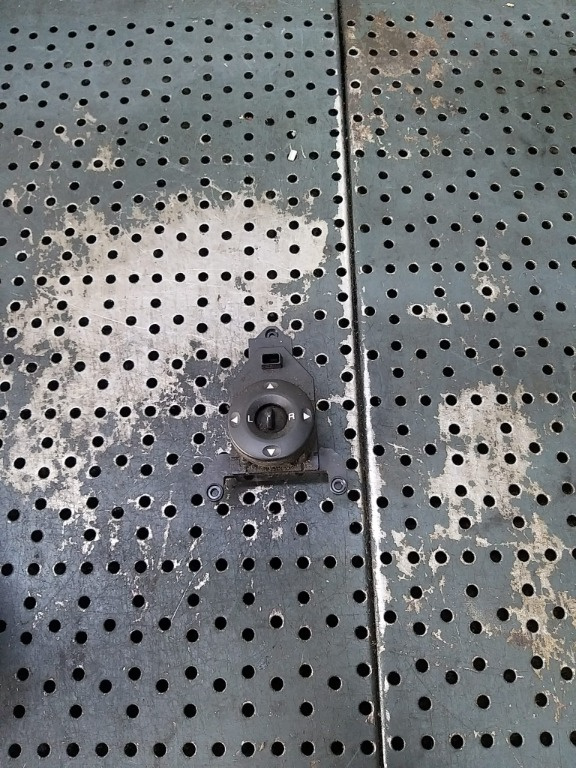 Butoane reglaj oglinzi hyundai santa fe 2 371480