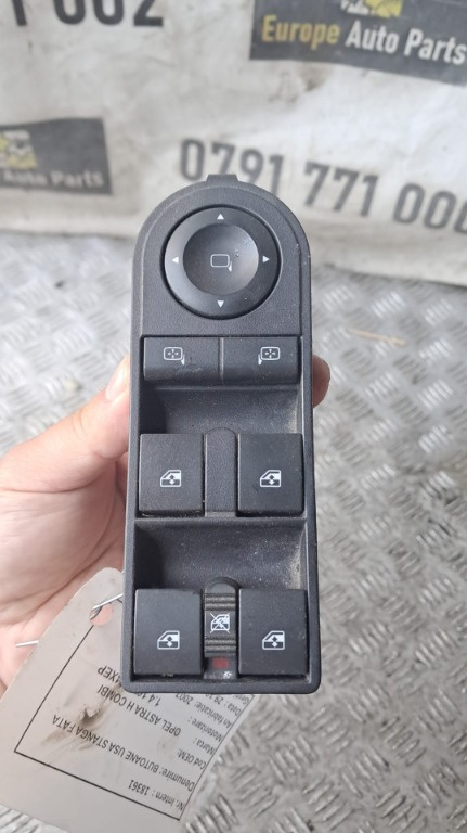 Butoane usa stanga fata Opel Zafira 1.4 benzina 66KW /90 CP cod motor Z14XEP ,an 2007 cod 13228699