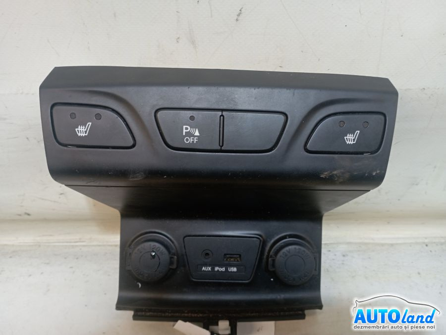 Buton 933102y800 Incalzire in Scaune/usb/aux/prize 12V Hyundai ix35 LM 2010