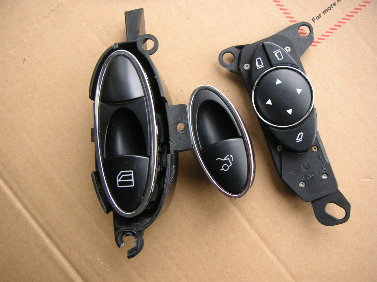 Buton actionare geam Mercedes E-Class W211, E220 (2002-2007) cod A2118218651