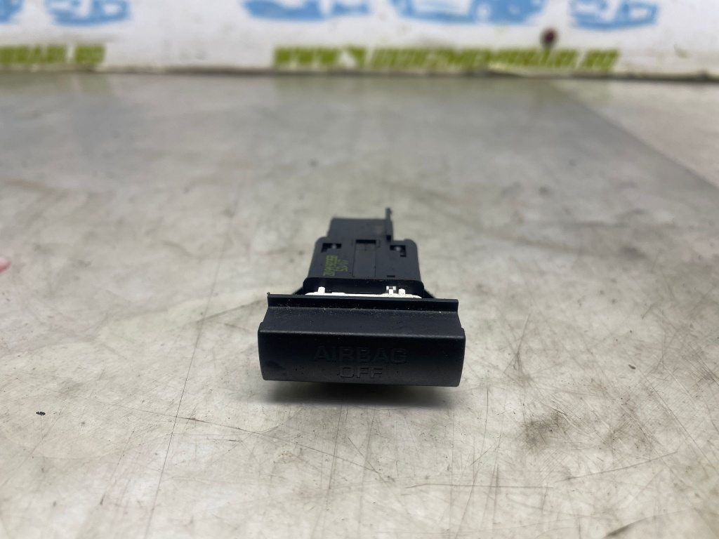 Buton airbag Skoda Octavia 2 [2004 - 2008] 2.0 tdi BMN