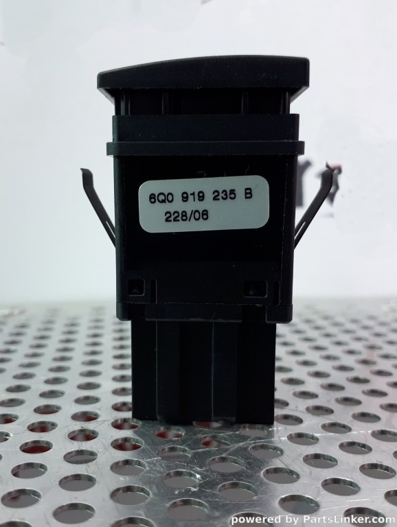 Buton airbag VOLKSWAGEN POLO (9N_) [ 2001 - 2012 ] TDI (BMS, BNV) 59KW|80HP OEM 6Q0919235B