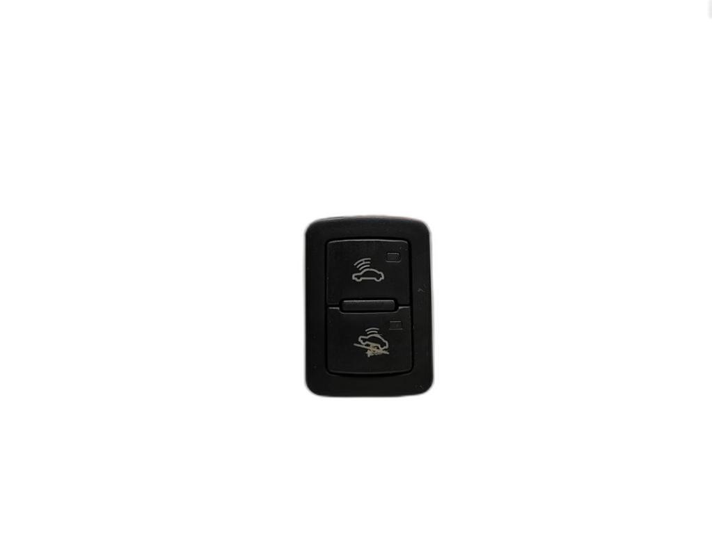 Buton alarma Audi A3 (8P) Coupe 2004 2.0 TDI OEM 8P0962109