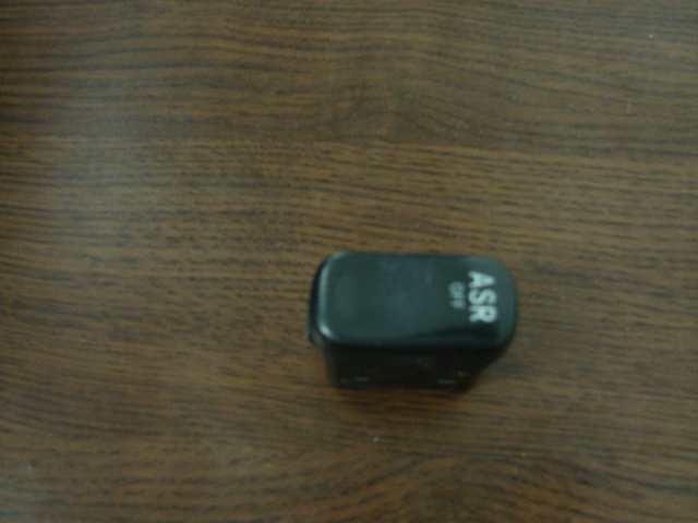 Buton ASR Mercedes-Benz Vito W638 [1996 - 2003] Minivan 113 CDI MT (102 hp)