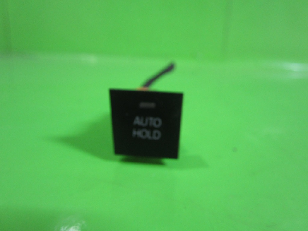 BUTON AUTO HOLD VW PASSAT B6 FAB. 2005 - 2010 ⭐⭐⭐⭐⭐