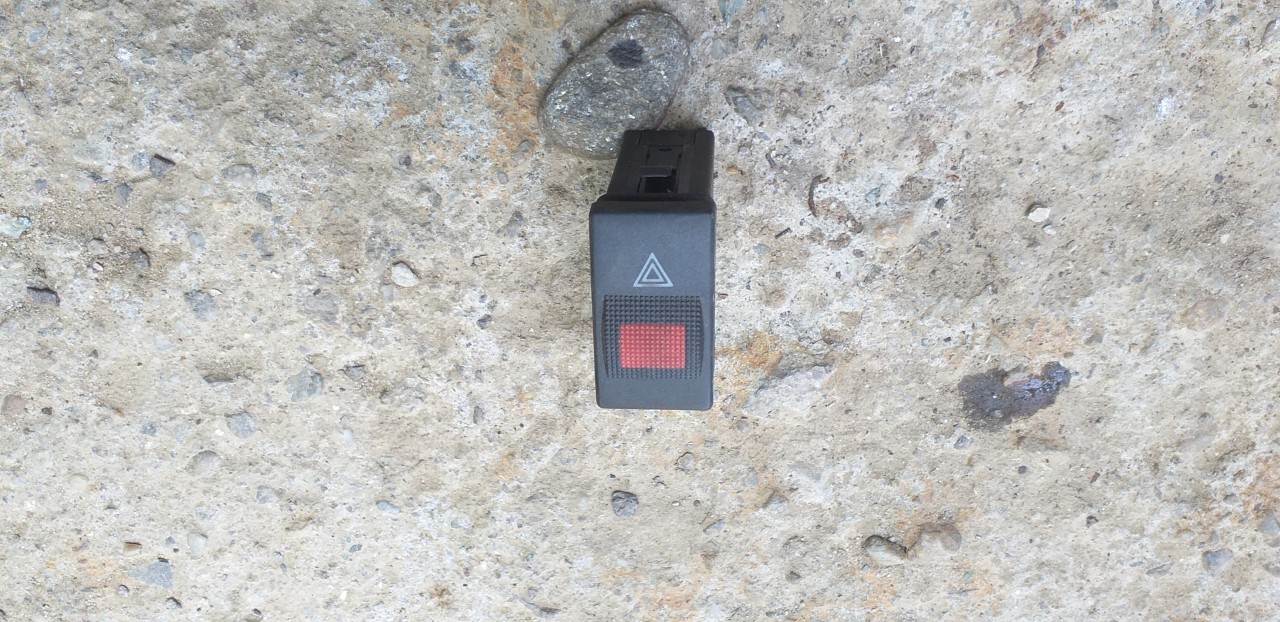 Buton Avari,Buton Ceata Audi A4 B5.Piesa originală