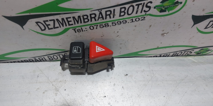 Buton avarie 0 168 820 12 10 Mercedes-Benz A-Class W168 [1997 - 2001] Hatchback A 140 MT (82 hp)