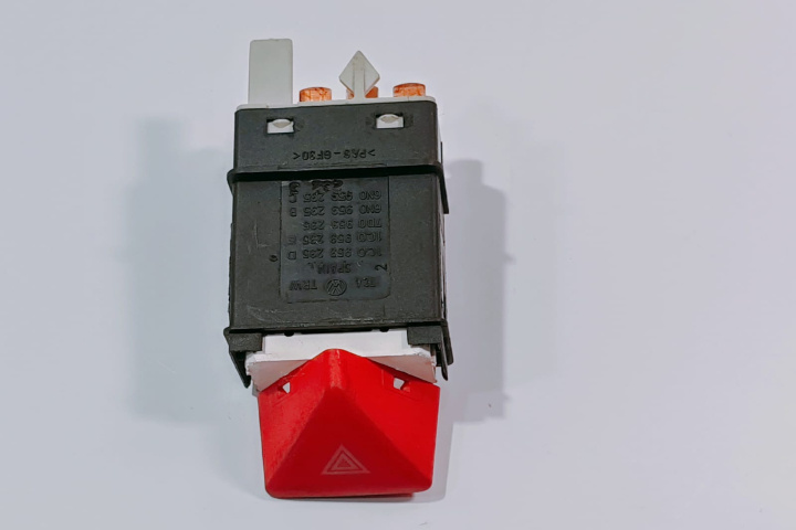 Buton Avarie 1C0953235D Volkswagen VW Polo 3 6N [facelift] [2000 - 2002]