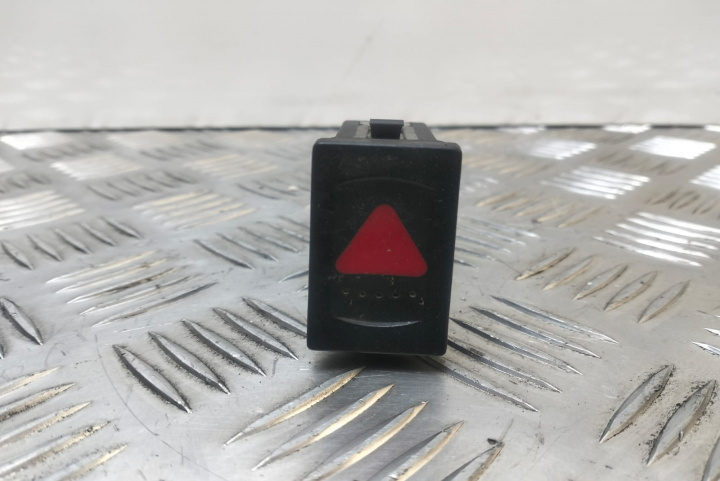 Buton avarie 3b0953235d Volkswagen VW Passat B5.5 [facelift] [2000 - 2005]