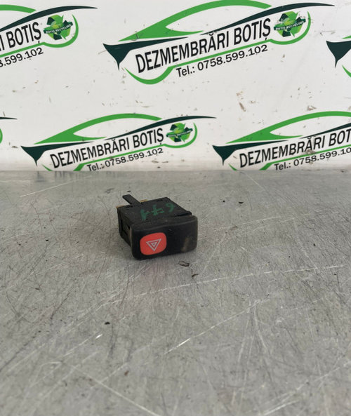 Buton avarie 6N1 953 235 Volkswagen VW Polo 3 6N [1994 - 2001] Variant wagon 1.6 MT (75 hp)