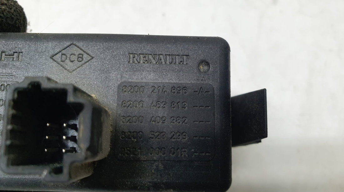 Buton avarie 8200214896a Renault Scenic 3 [2009 - 2012]