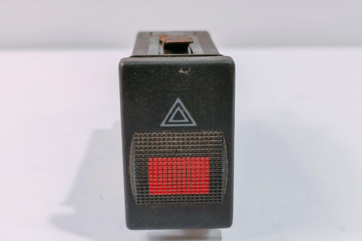 Buton Avarie 8D0941509 Audi A4 B5 [facelift] [2000 - 2001]