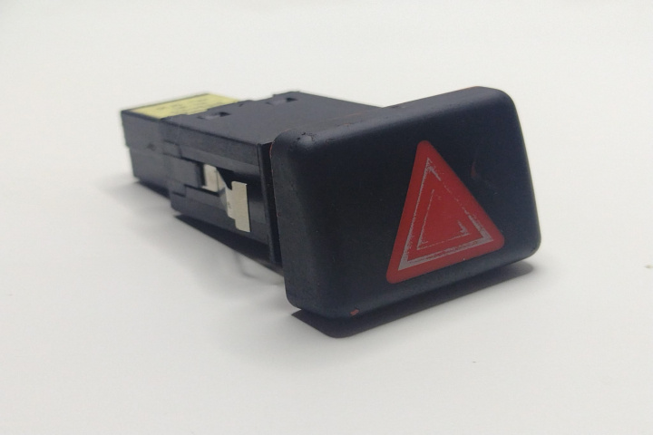 Buton Avarie 8F0941509 Audi A4 B7 [2004 - 2008]