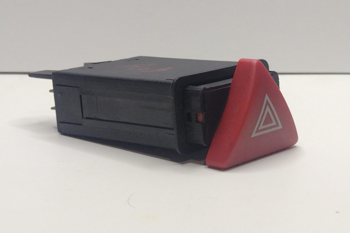 Buton Avarie 8L0941509B Audi A3 8L [facelift] [2000 - 2003]