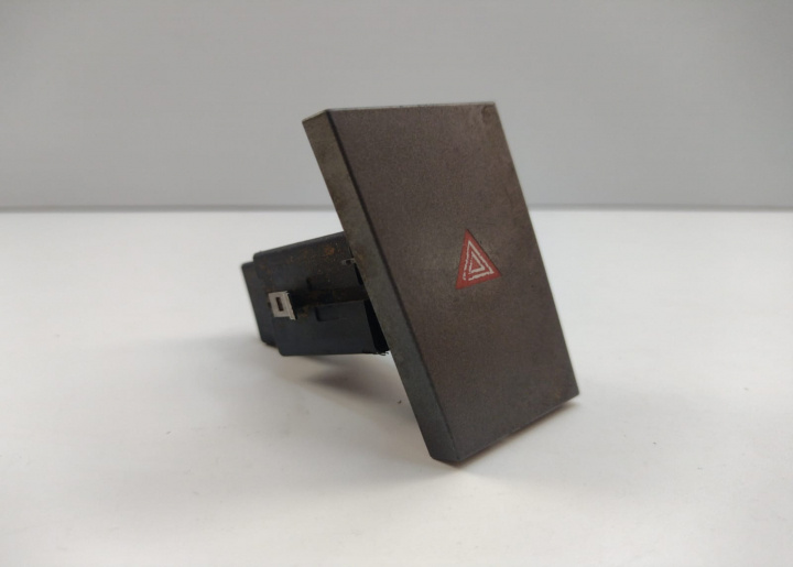 Buton Avarie Buton avarii 13138255 Opel Vectra C [facelift] [2005 - 2009]