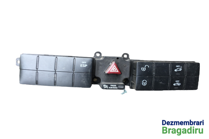 Buton avarie Consola butoane Cod: 2038707910 Mercedes-Benz C-Class W203/S203/CL203 [2000 - 2004] Coupe 3-usi C 180 MT (129 hp)