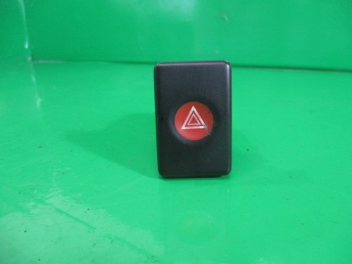 BUTON AVARIE DACIA LOGAN FAB. 2004 – 2012 ⭐⭐⭐⭐⭐