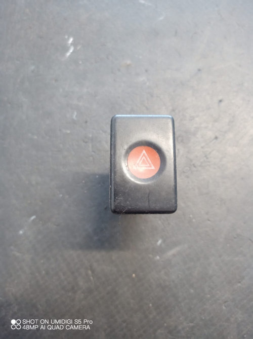Buton Avarie , Dacia LOGAN MCV / LOGAN VAN 2007 -2012 COD - 213181A