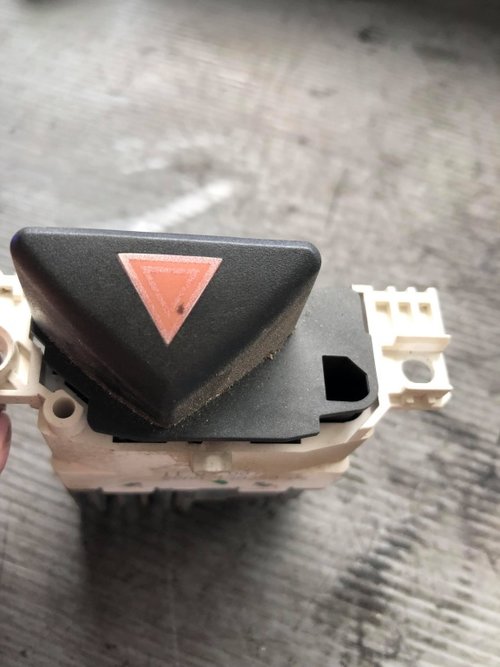 Buton avarie ford focus 98ag13a350