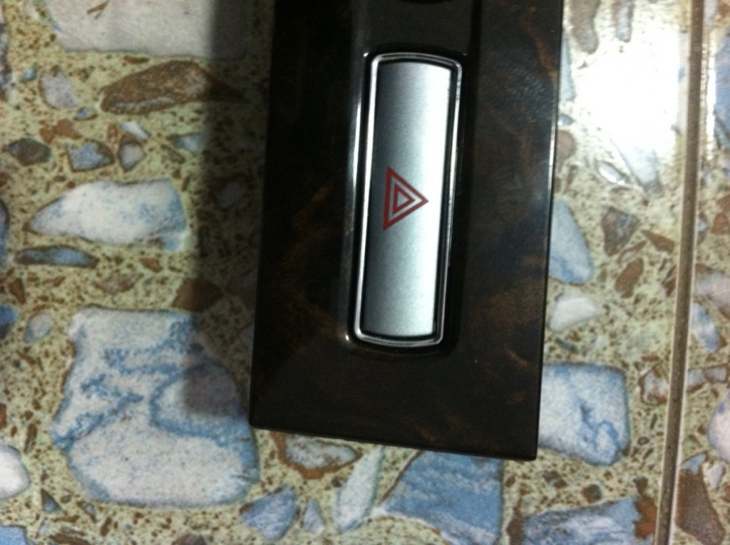 Buton avarie Ford Mondeo 3 [facelift] [2003 - 2007] Liftback 5-usi 2.0 TDCi AT (130 hp) (B5Y) HIA