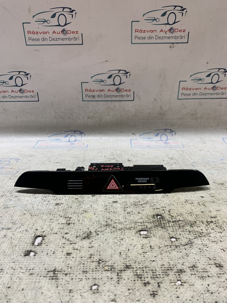 Buton avarie Hyundai Tucson 1.7 Motorina 2017, 93700D7800