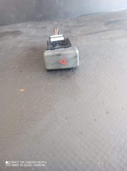Buton avarie , Mazda 3 (BK) 2003 > 2009 1.6 Benzina COD - BP4K664H0