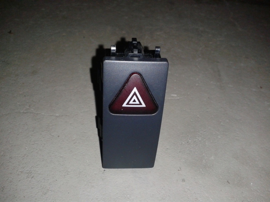 Buton avarie Mercedes ML320 W164 A2129052300