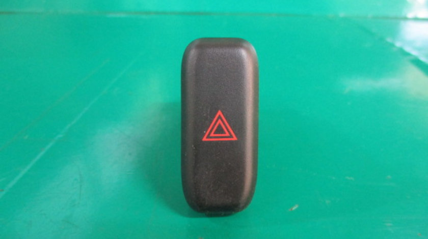 BUTON AVARIE MITSUBISHI PAJERO PININ FAB. 1999 – 2007 ⭐⭐⭐⭐⭐