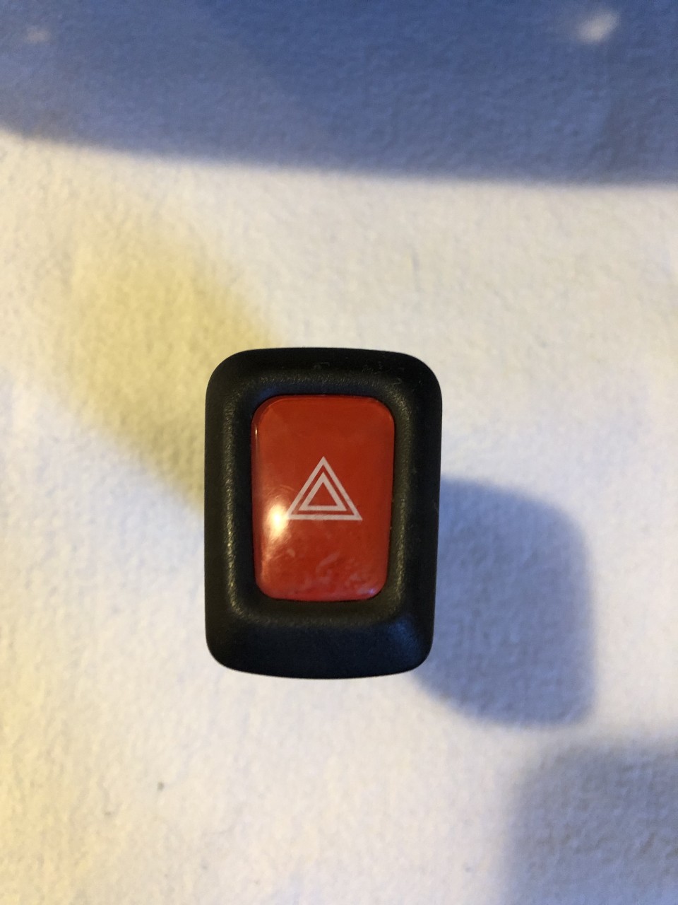 Buton Avarie Nissan Almera