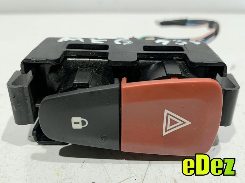 Buton avarie Renault Megane 3 (2008-2012) 8200214896A