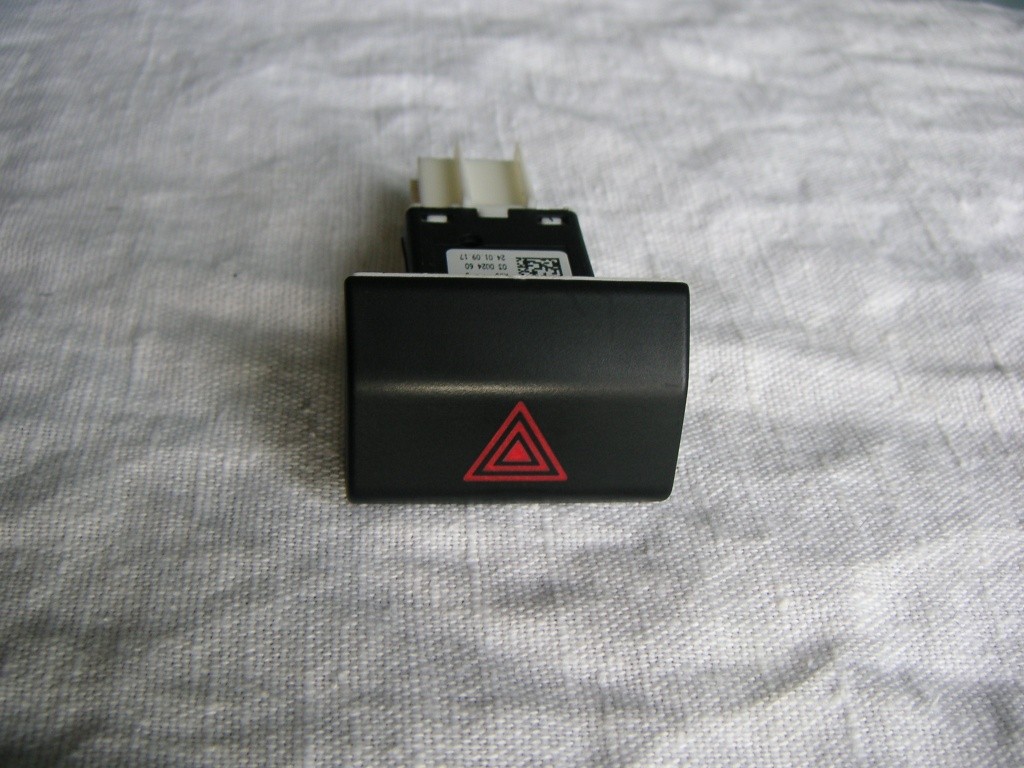 Buton avarie Skoda Superb 2
