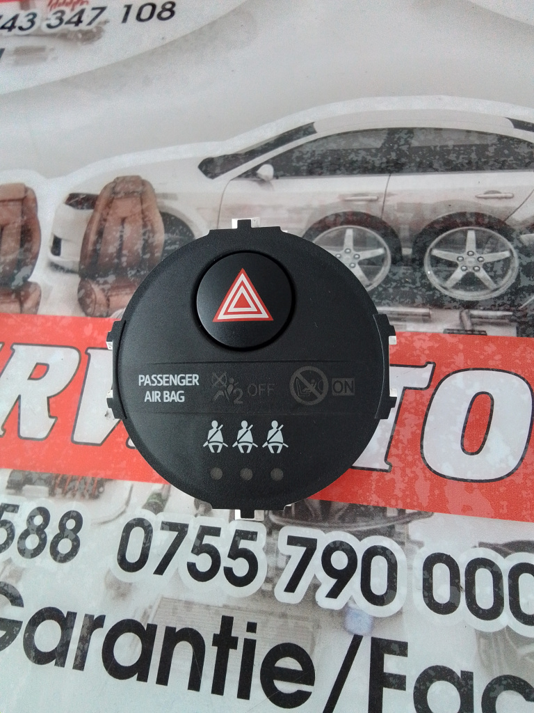 Buton avarie Toyota Yaris (2005->) 1.0 Benzina 2017, 839500D100