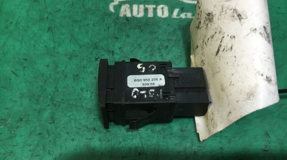 Buton Avarii 6q0953235a Volkswagen POLO 9N 2001