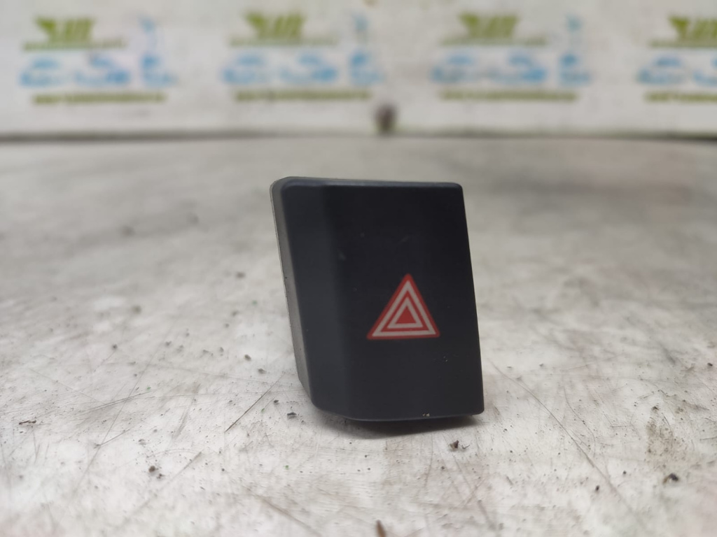 Buton avarii 84332-02210 Toyota Corolla E160 [2012 - 2016]