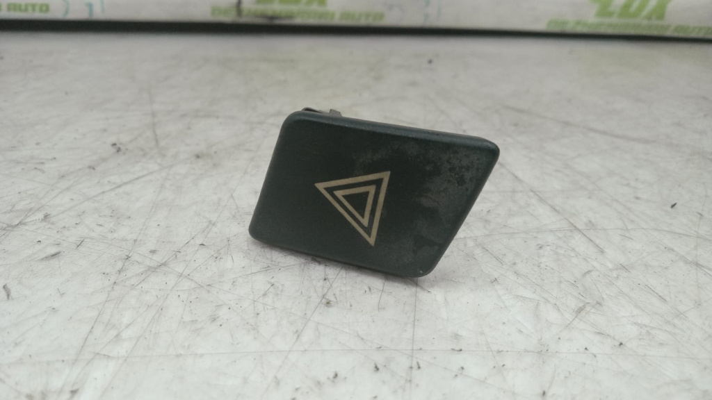 Buton avarii 84332-0d020 Toyota Avensis 2 T25 [2002 - 2006]