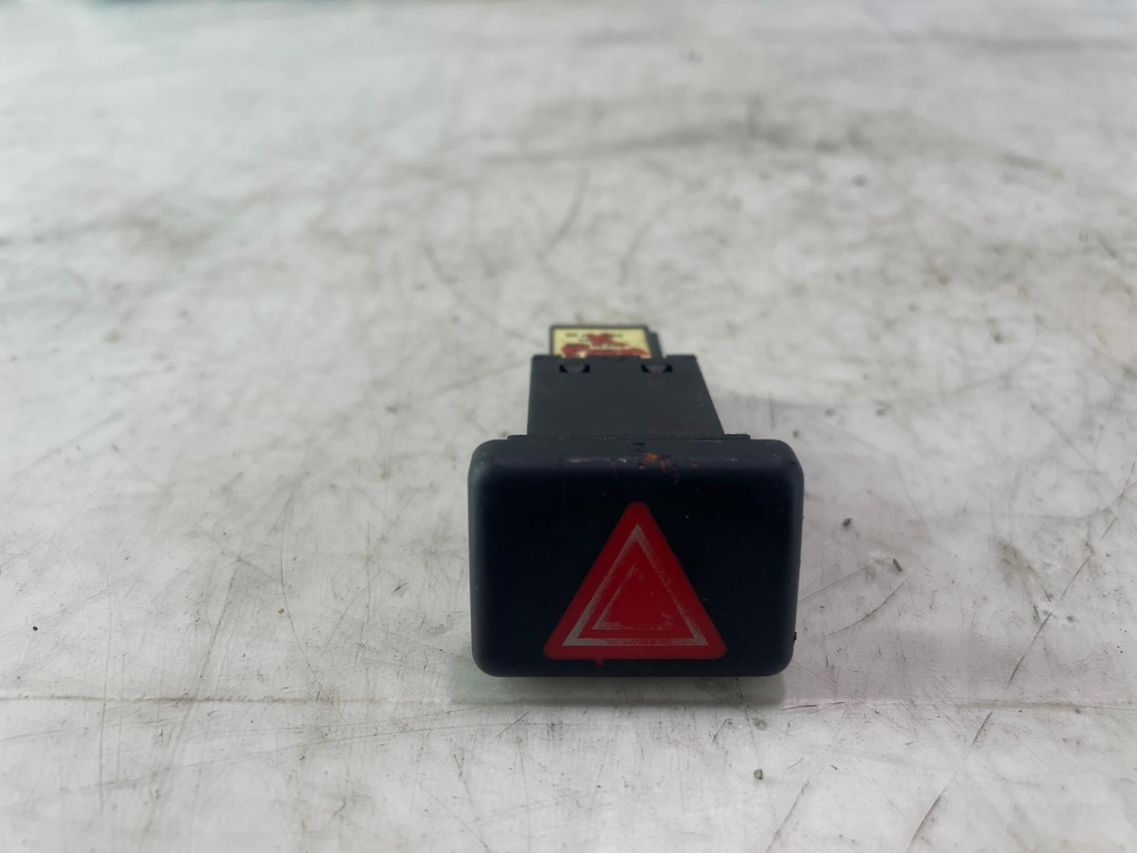 Buton avarii 8e0941509 Audi A4 B7 [2004 - 2008] 2.0 tdi BPW