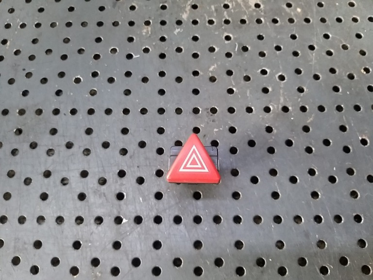 Buton avarii audi a3 8p 8p0941509a