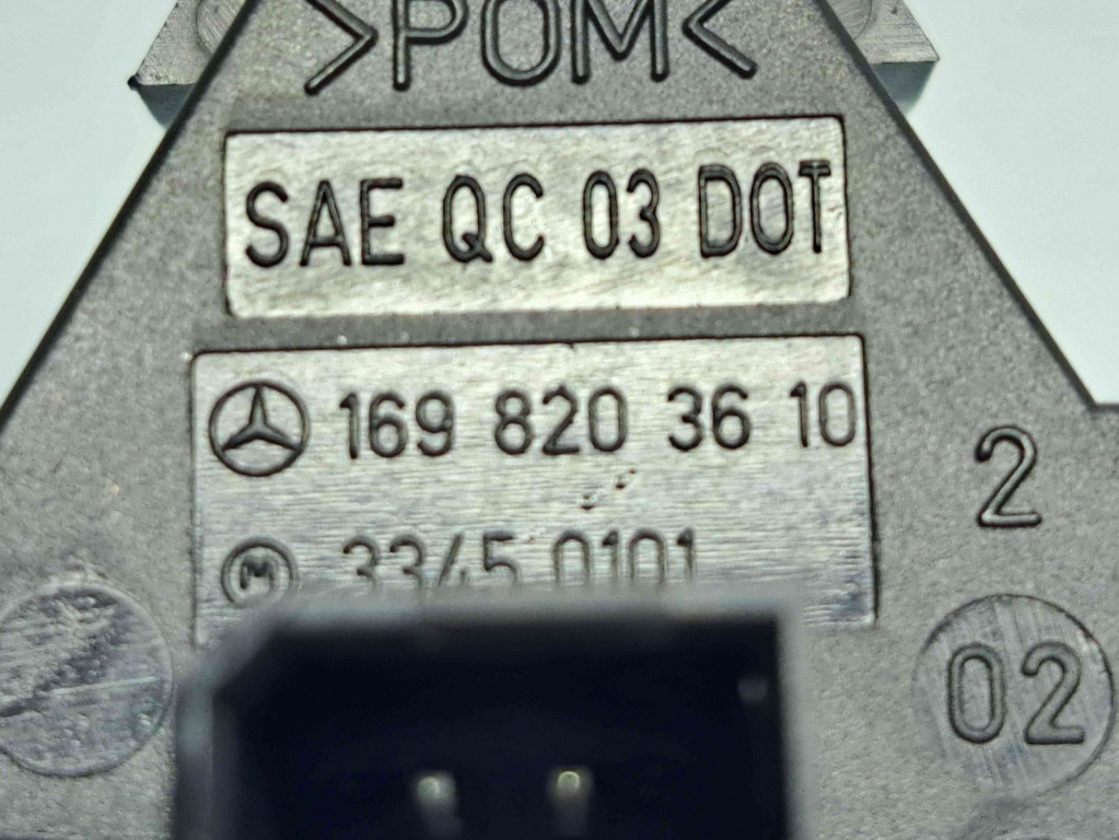 Buton avarii Mercedes Clasa B (W245) [Fabr 2005-2011] A1698203610