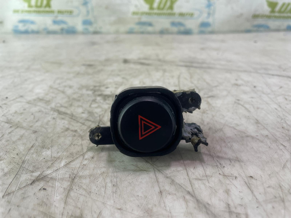 Buton avarii Nissan Pathfinder R51 [2004 - 2010] 2.5 dci YD25DDti