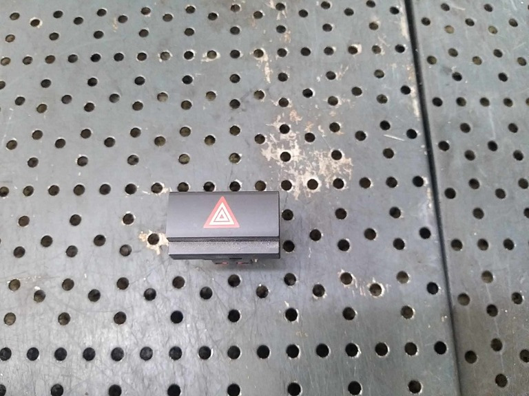 Buton avarii opel vivaro c 9809181677